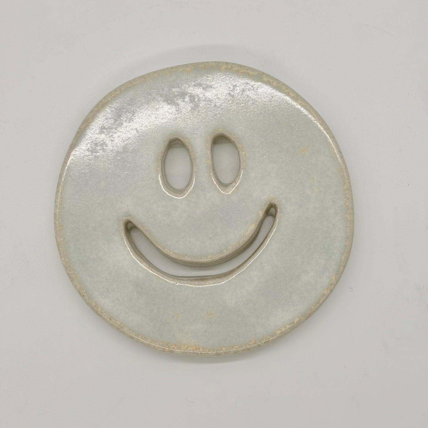 Smiley coaster wit (VERKRIJGBAAR OP AANVRAAG)