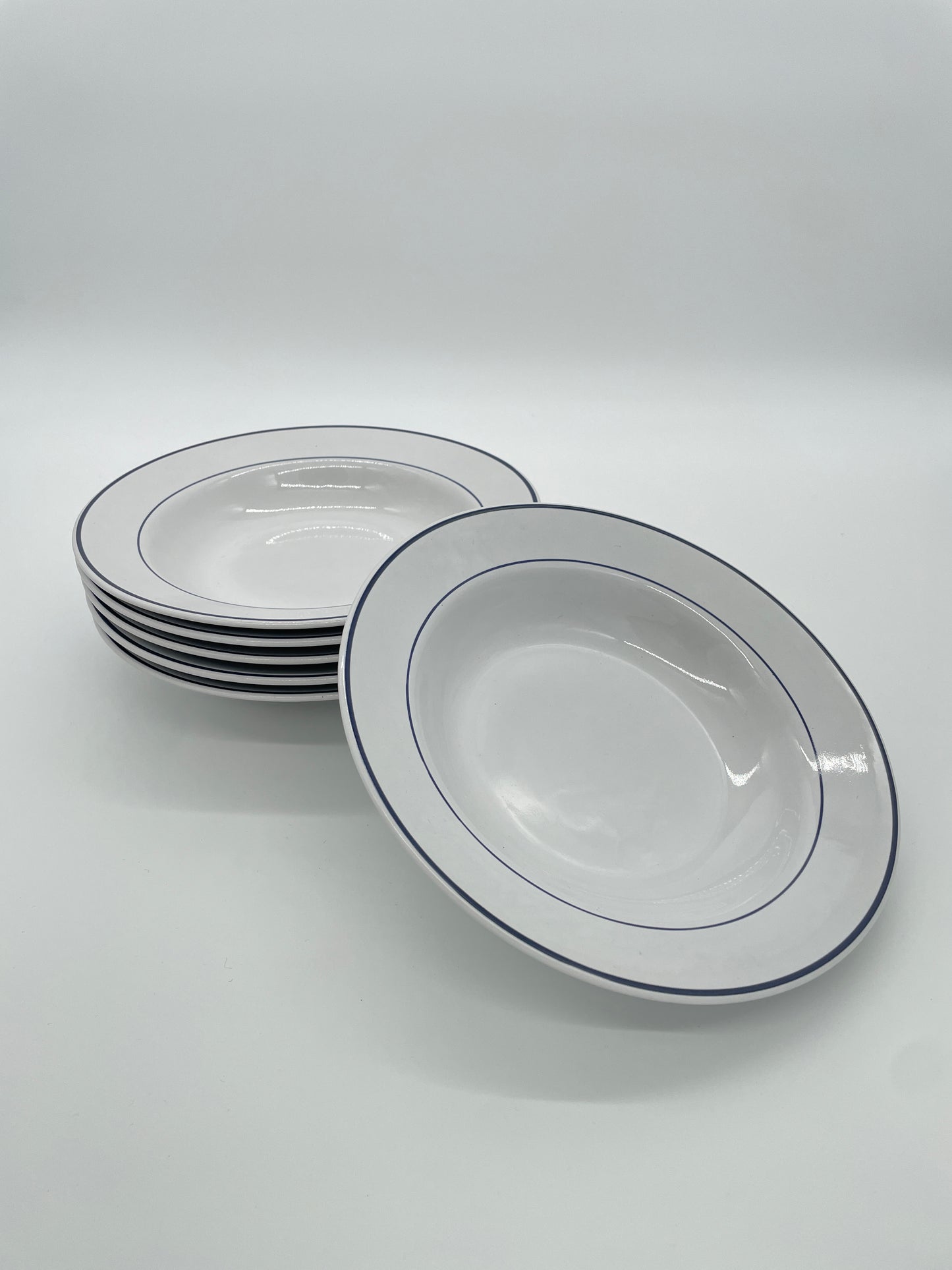 Vintage pastaborden wit met donkerblauwe rand 6 stuks