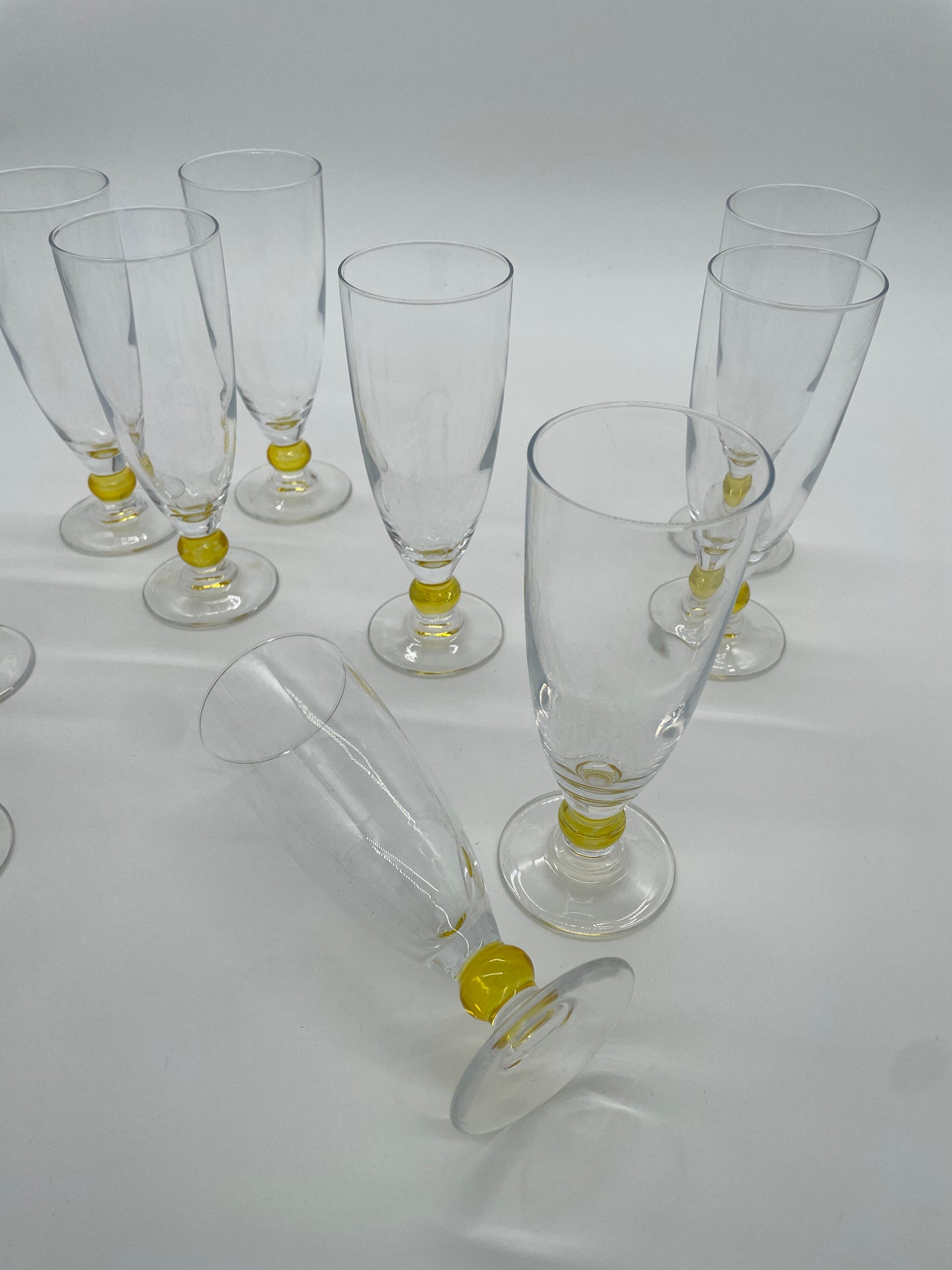 Vintage flutes met geel detail 10 stuks