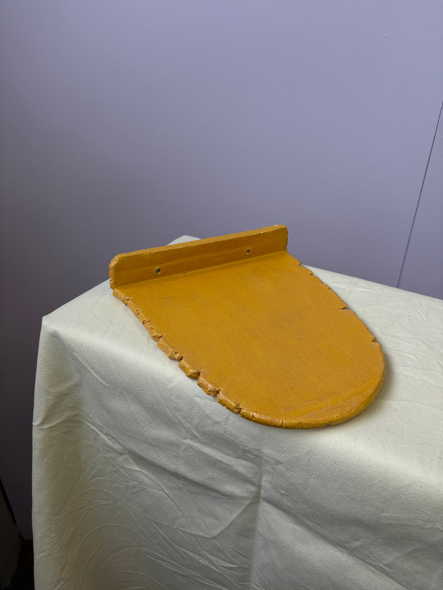 SALE gele wandplank keramiek
