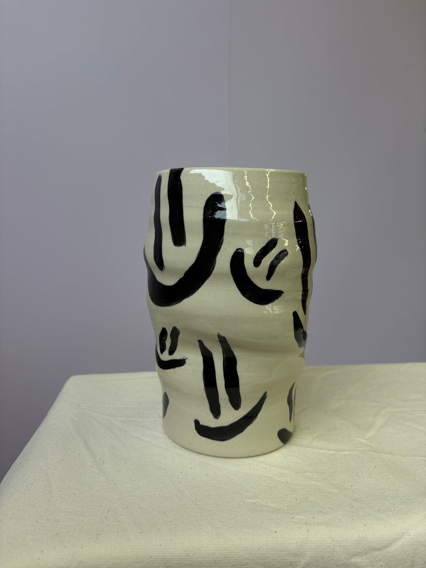 SALE smiley vaas no.3