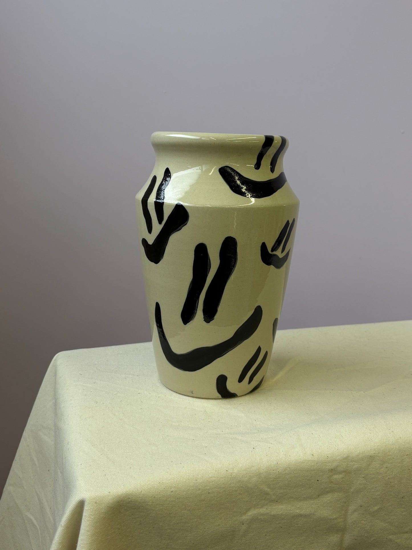 SALE smiley vaas no.9