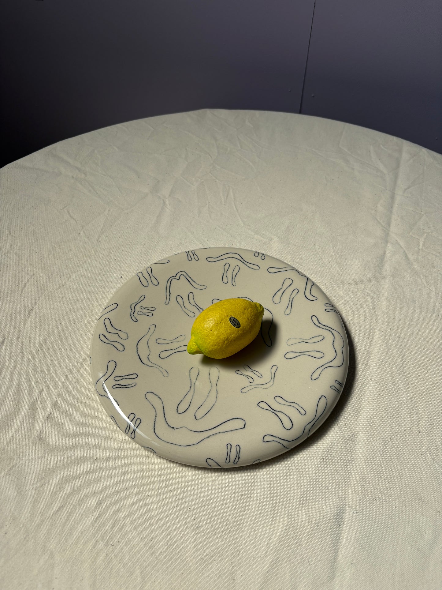 SALE Burrata of salade bord getekende smiley