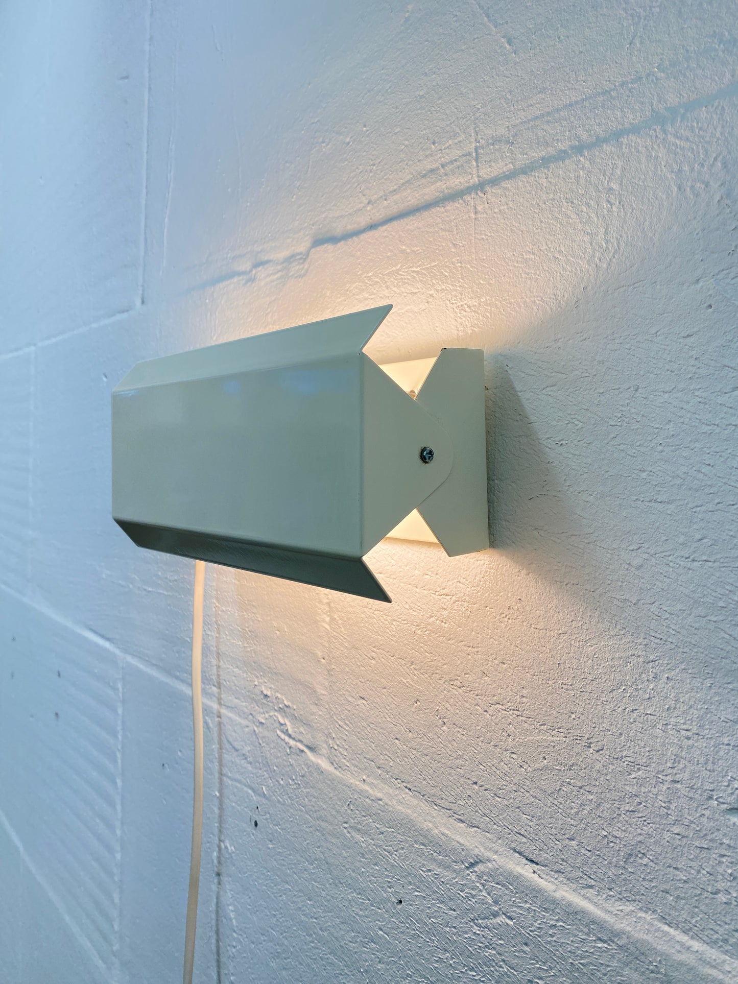 Massive wit bedlampje