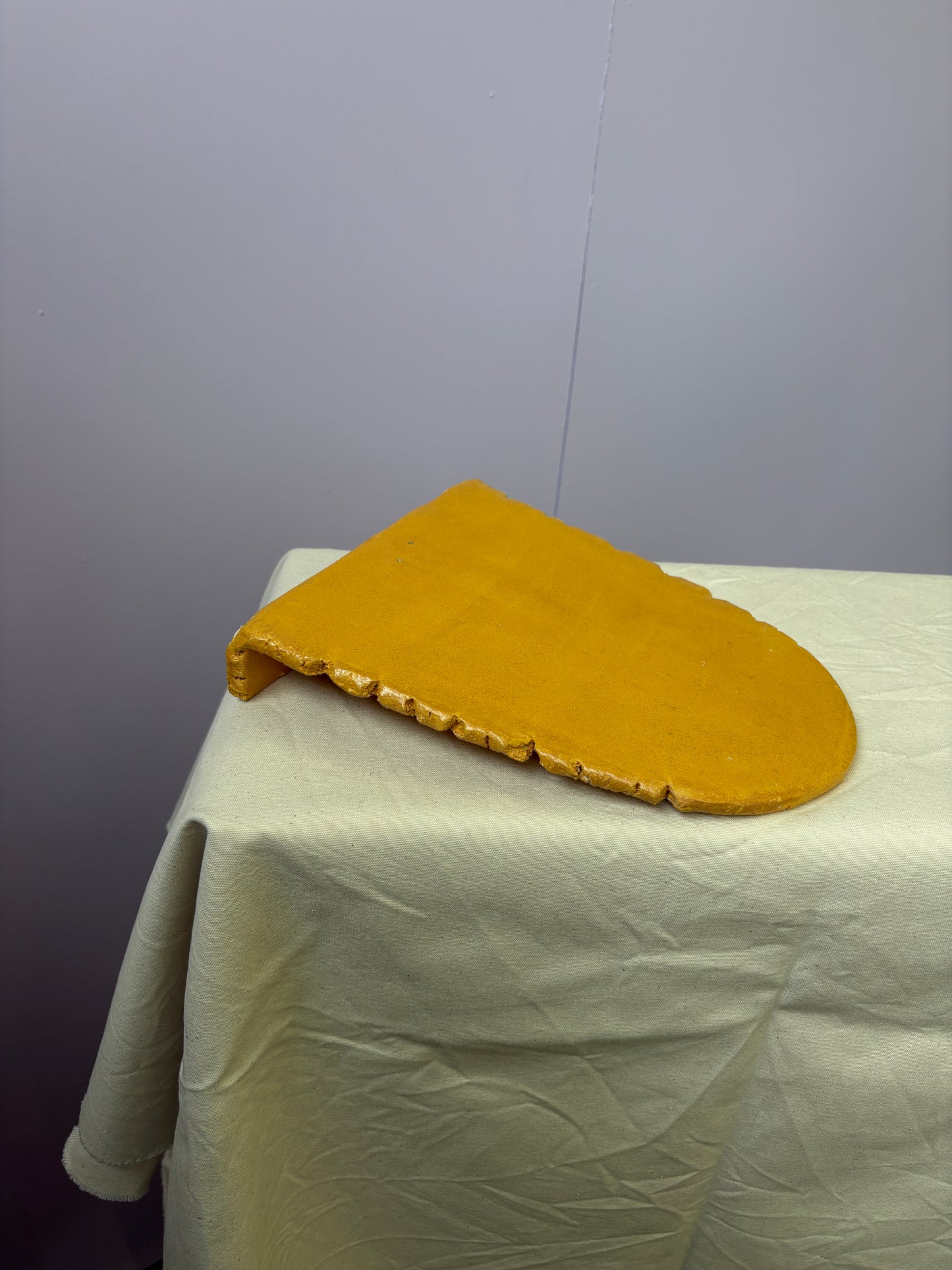 SALE gele wandplank keramiek
