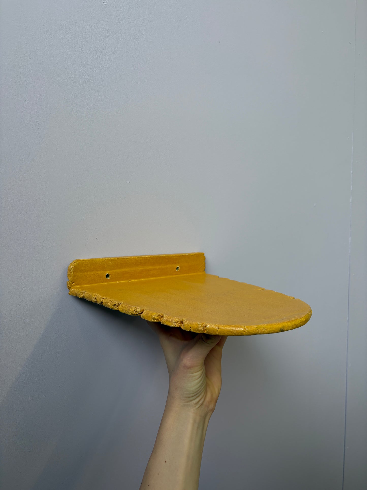SALE gele wandplank keramiek