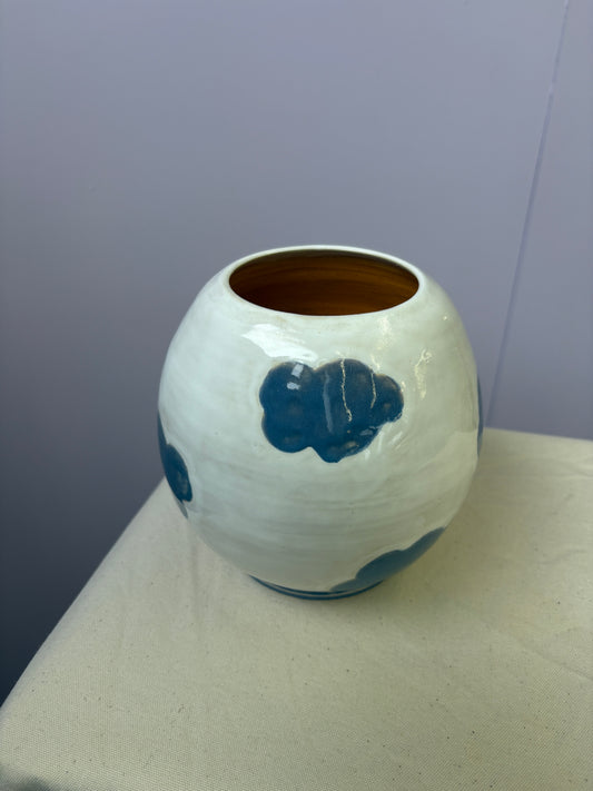 SALE wolkenvaasje keramiek