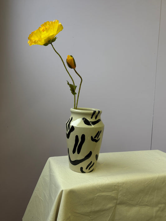 SALE smiley vaas no.9