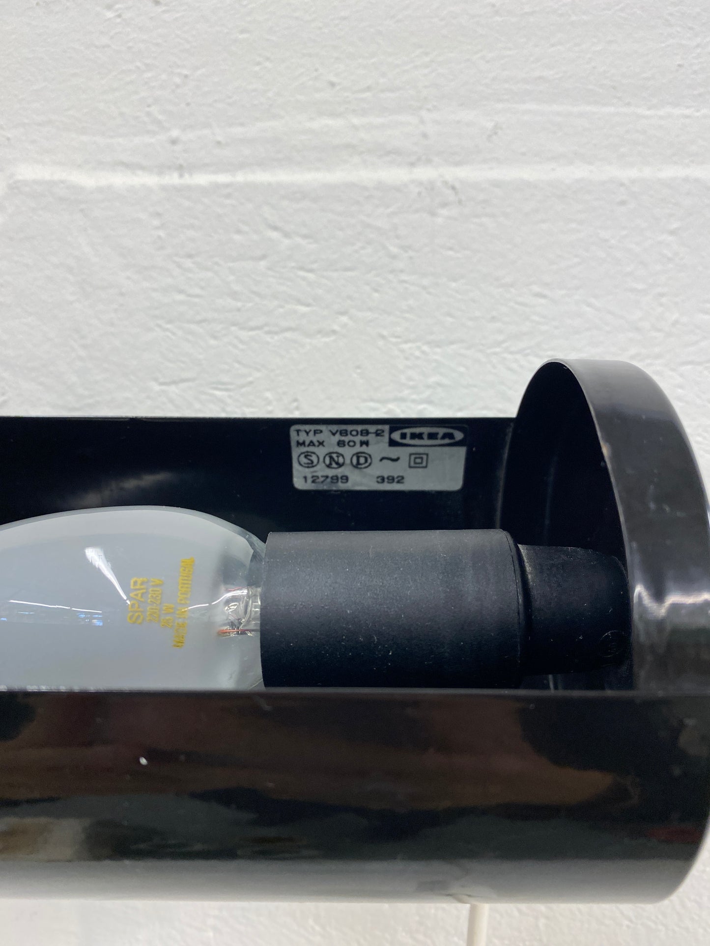 Zwarte IKEA LOD V413 bedlampje